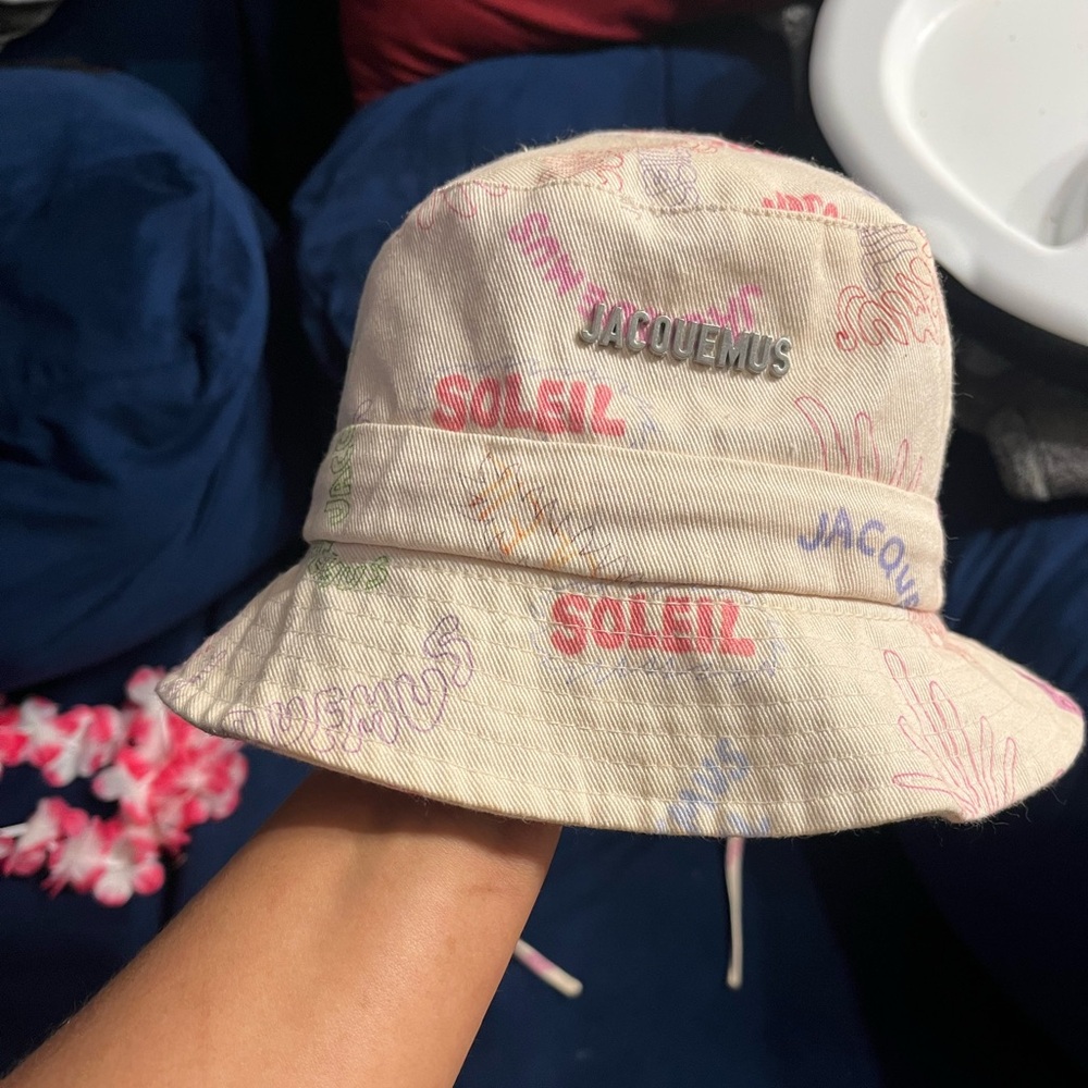 Jacquemus Cream Bucket Hat with Multicolor Accents